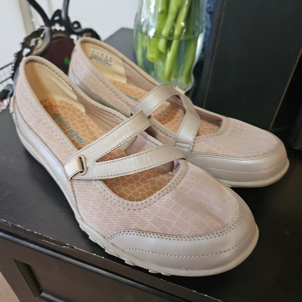 Sketchers relaxed fit memory foam